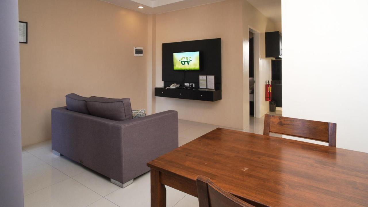 Garden Vista Hotel Davao Bagian luar foto