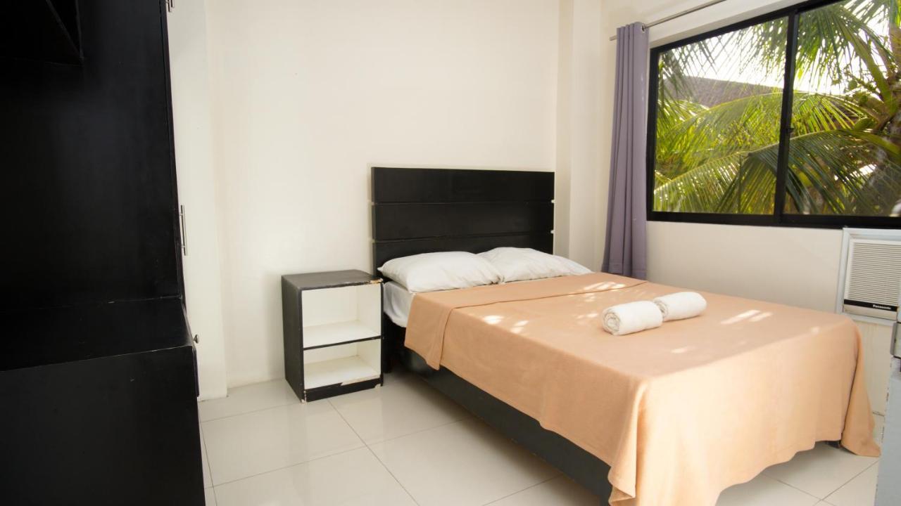 Garden Vista Hotel Davao Bagian luar foto